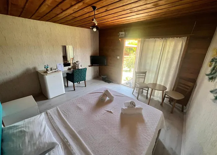 Bed and breakfast Woodentowns-ahsap Evler
