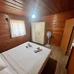 Woodentowns-ahsap Evler Bed and breakfast
