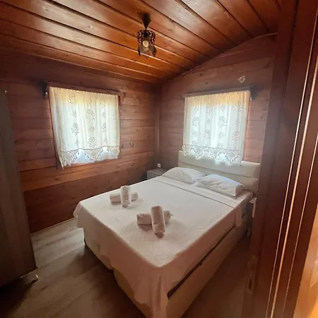 Bed & Breakfast Woodentowns-ahsap Evler *