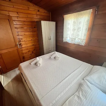 Woodentowns-ahsap Evler Bed & Breakfast *